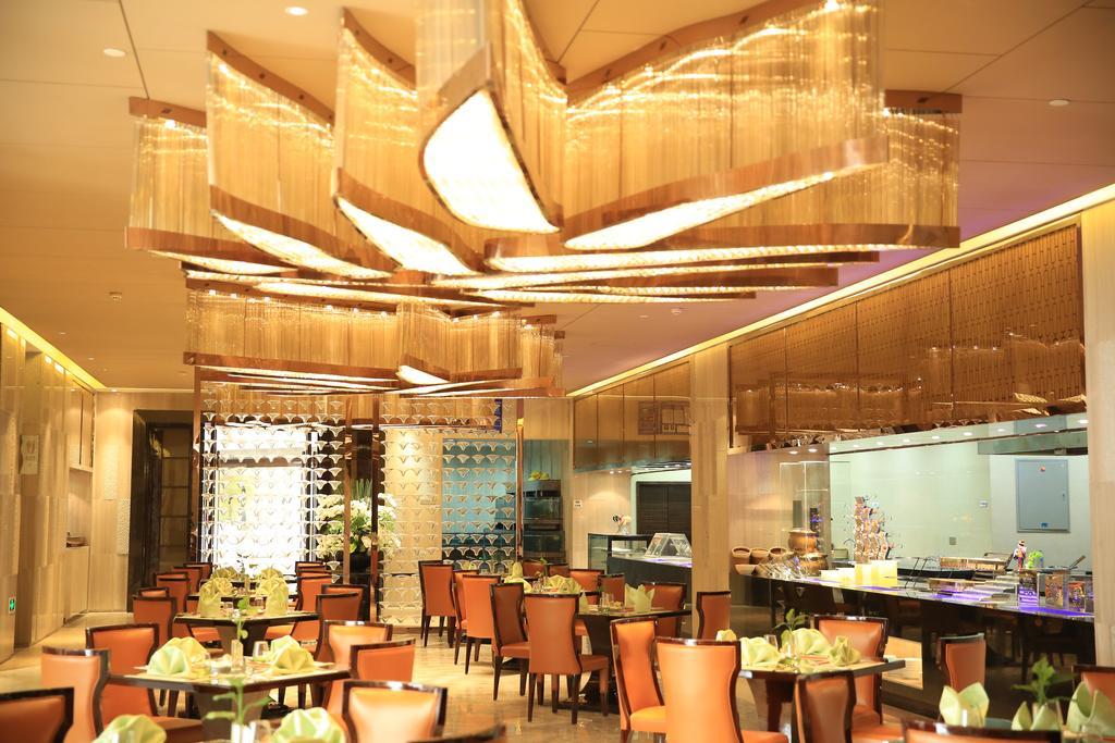 Hotel Ramada Yiyang Taojiang Esterno foto