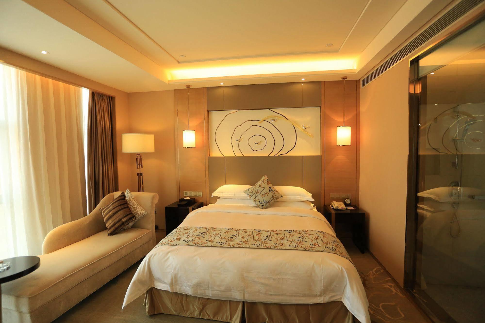 Hotel Ramada Yiyang Taojiang Esterno foto
